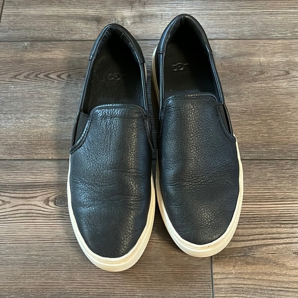UGG Shoes - UGG Jass Slipon